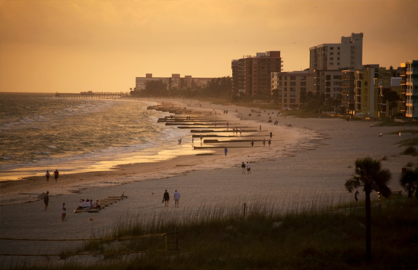 Commodore Beach Club