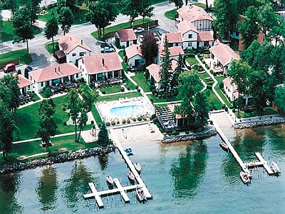 Lake Carlos Villas